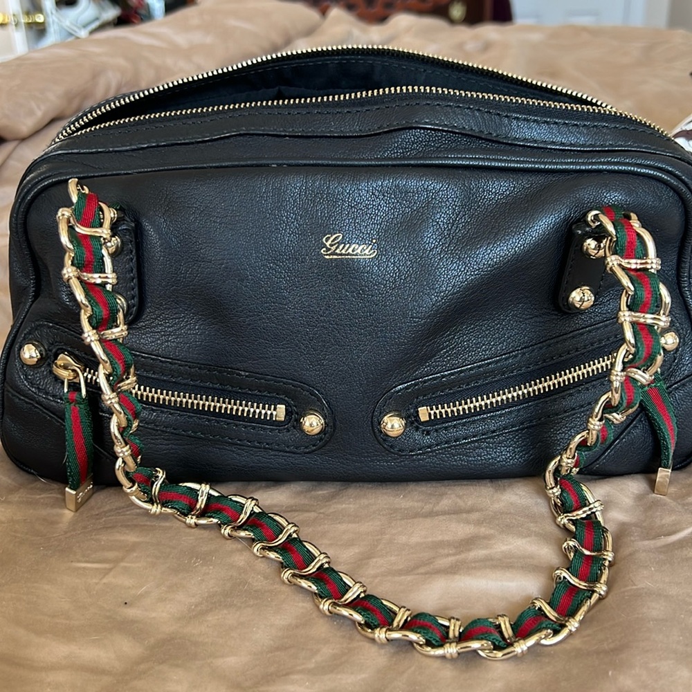 Leather Gucci. Small - used twice. Clean